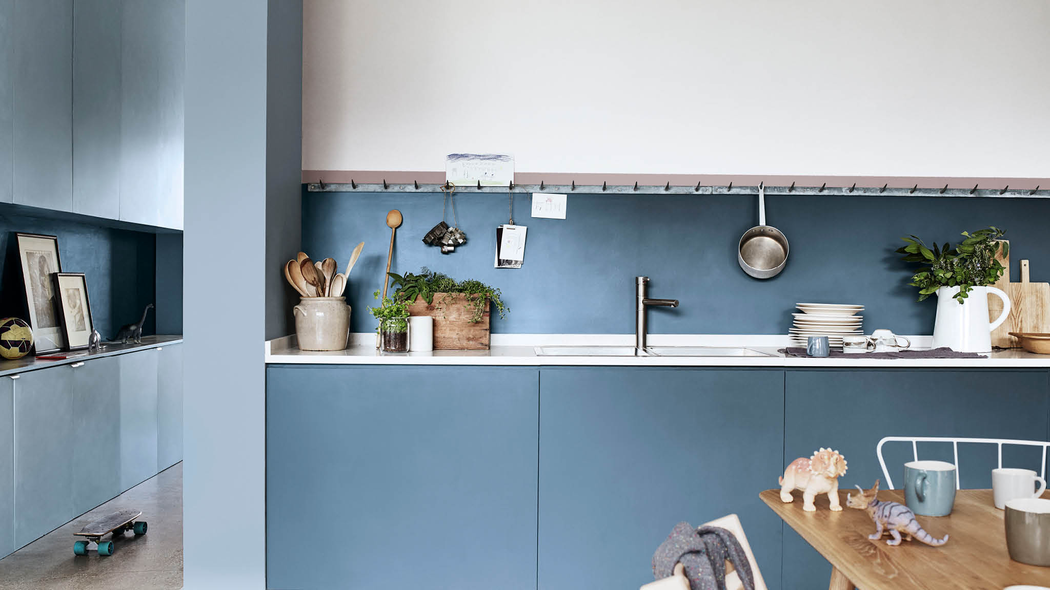 Blue and white kitchen 藍色配搭白色的廚房配色