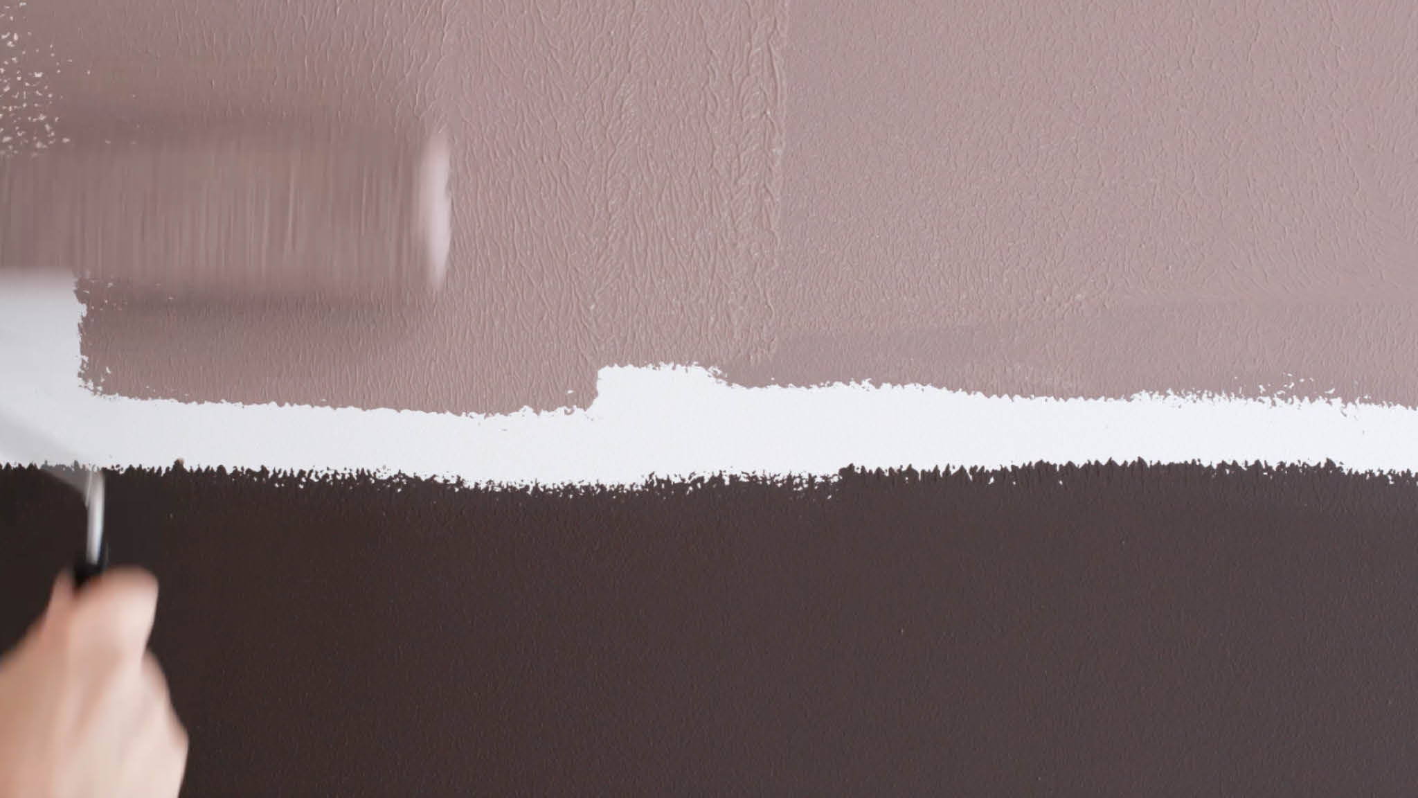 Apply your background colour 在朦朧線條上方及下方牆身髹上底色
