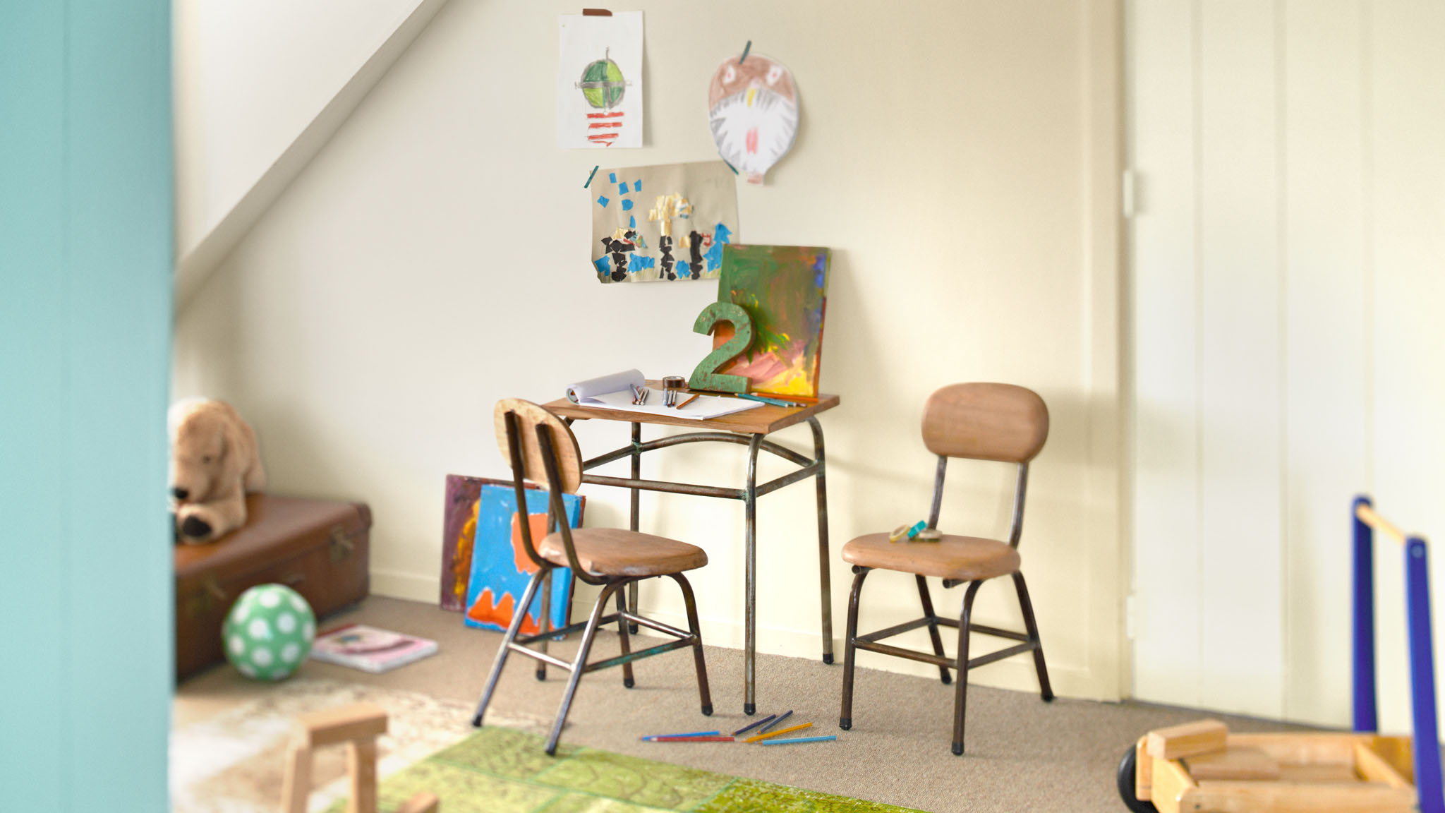 A neutral coloured bedroom for a child How to get the most out of a neutral colour scheme in your child’s bedroom