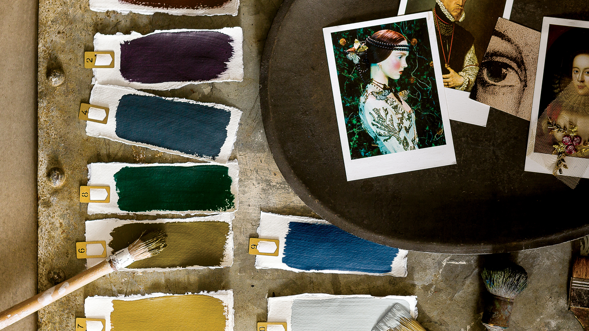 Add drama with dark colours Want to add wow-factor to your home without spending a fortune on luxury designs? Paint your walls in a rich, dark colour.