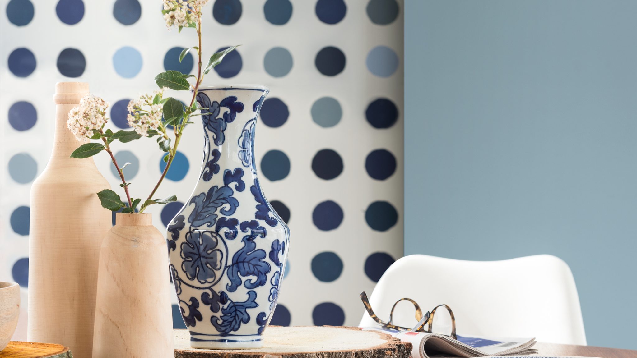 Blue spots wall A tonal dot matrix across a certain palette of colours creates a dynamic design.
