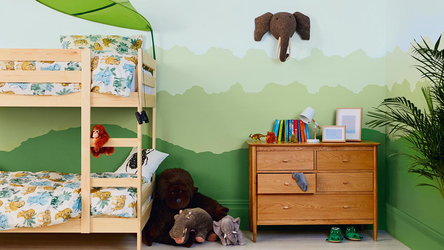 Jungle themed bedroom Jungle themed bedroom