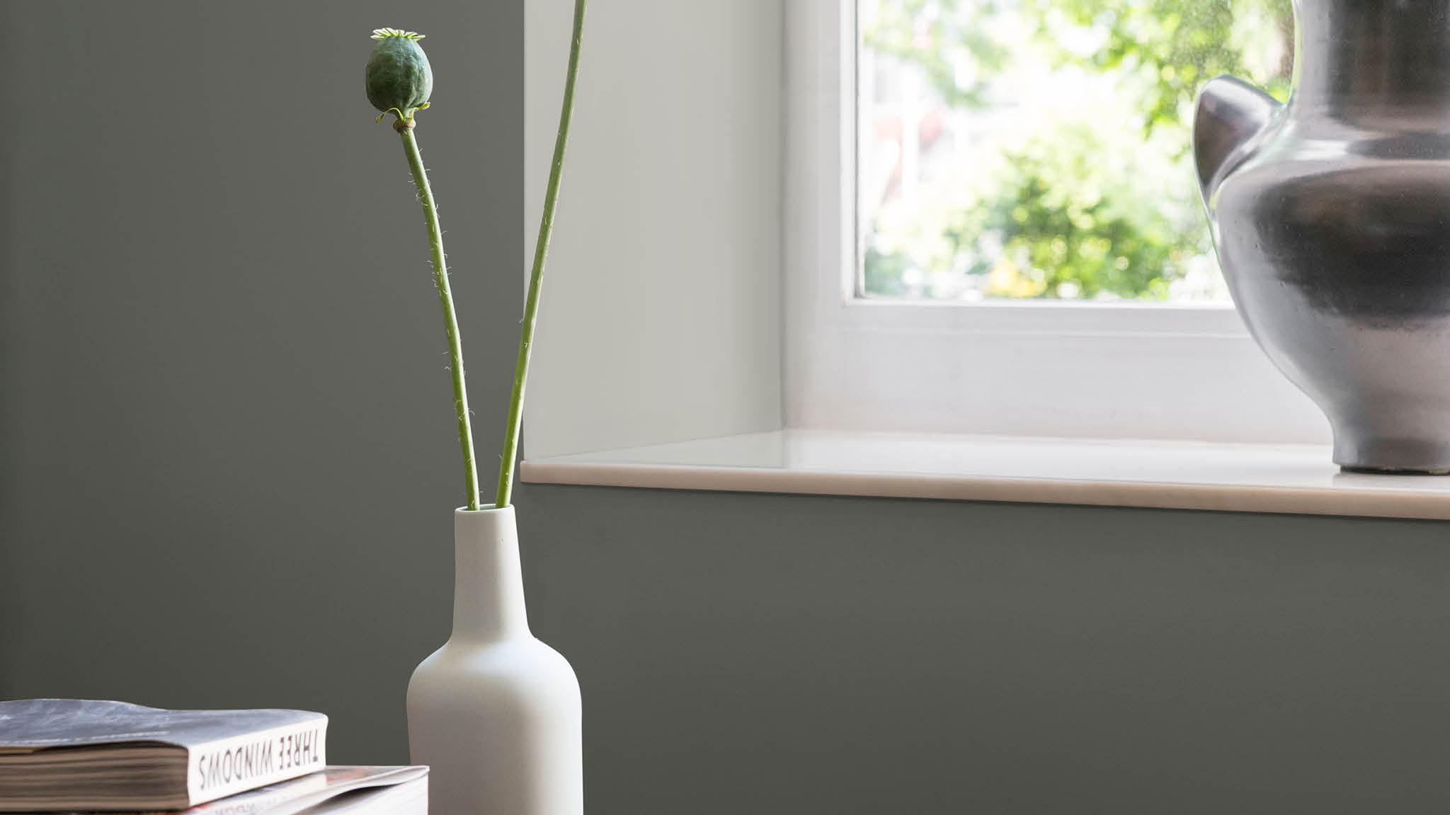 Wall painted with matt emulsion Matt emulsion is smooth and velvety making it suitable for most interior walls.