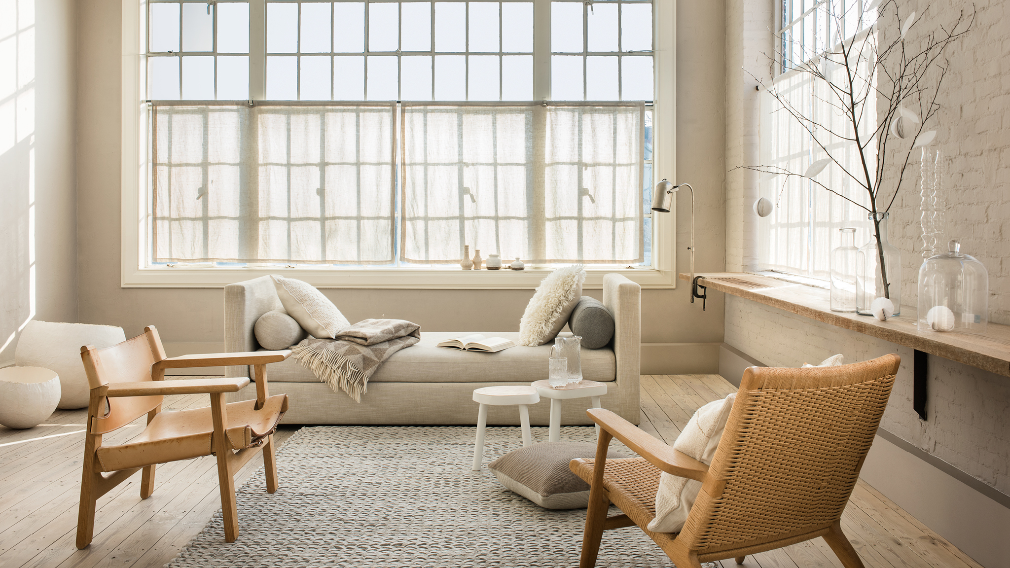 Whites and naturals living space Textures and off-white tones can create a stylish silent design to your home.